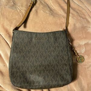 Michael Kors Crossbody